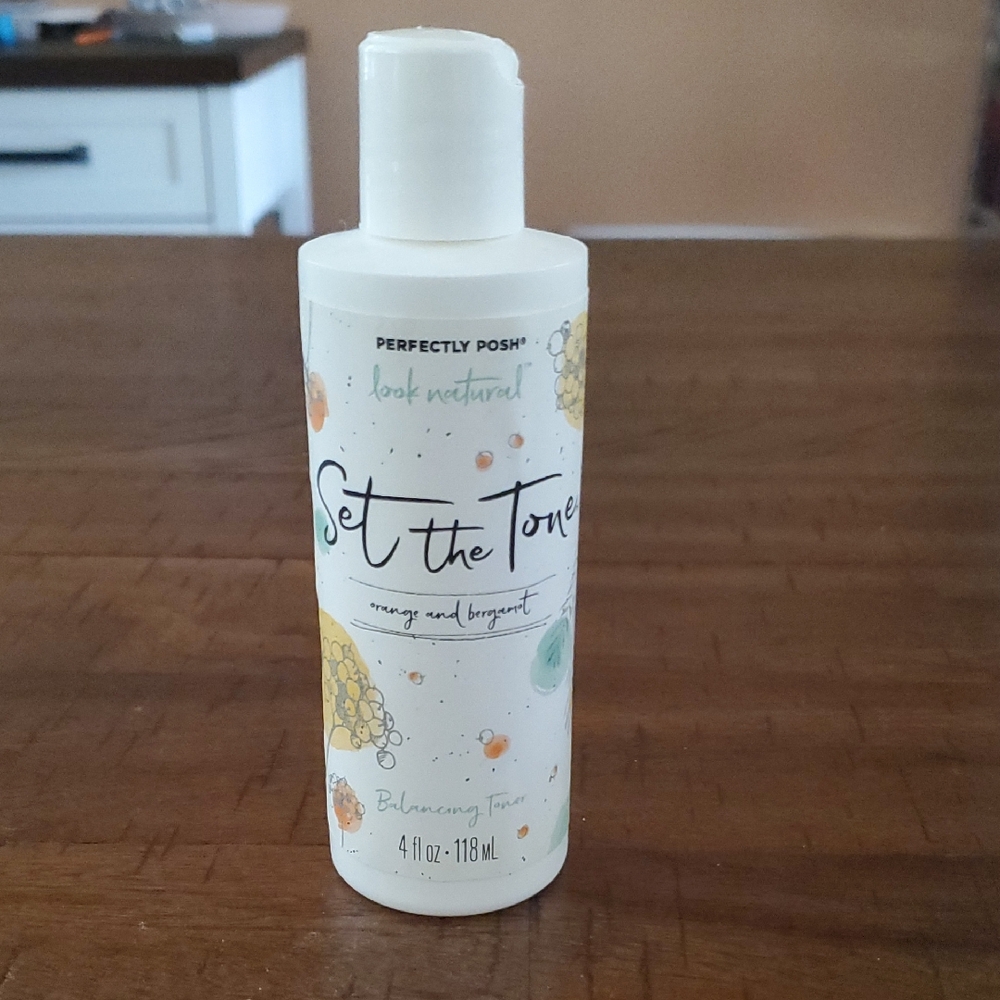 Retired Perfectly Posh - Set the Tone Balancing Toner